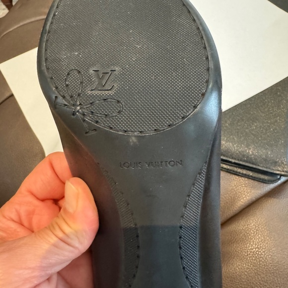 Louis Vuitton Black Leather Peep Toe Pumps Size 8.5 - Picture 2 of 16